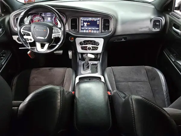 2C3CDXGJ8KH688843 2019 DODGE CHARGER - Image 8