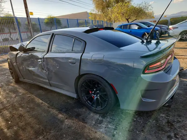 2C3CDXGJUKH717901 2019 DODGE CHARGER - Image 2