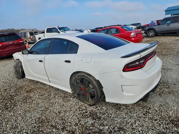 2C3CDXGJXHH560886 2017 DODGE CHARGER - Image 2