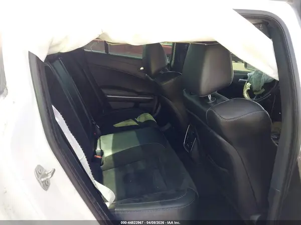 2C3CDXGJXKH530424 2019 DODGE CHARGER - Image 8