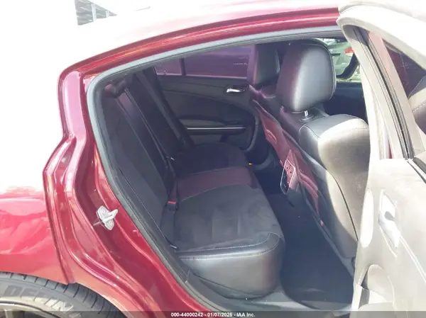 2C3CDXGJXKH599811 2019 DODGE CHARGER - Image 8