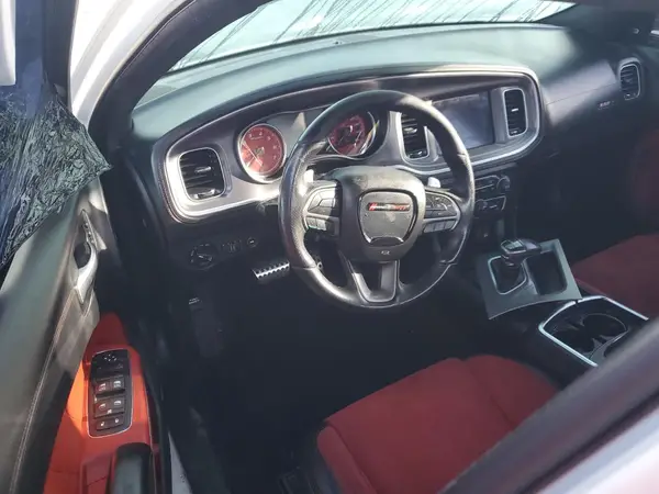 2C3CDXGJXKH605932 2019 DODGE CHARGER - Image 8