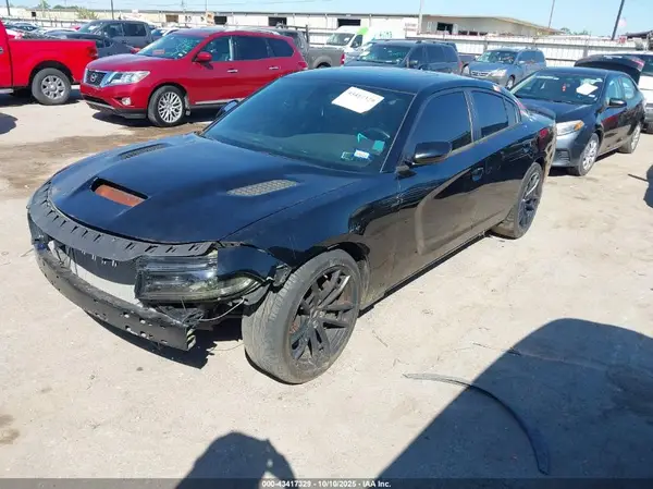 2C3CDXGJXKH692425 2019 DODGE CHARGER - Image 2