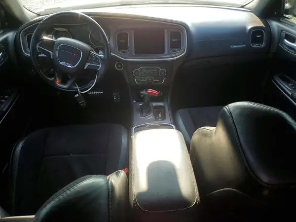 2C3CDXGJXKH718134 2019 DODGE CHARGER - Image 8