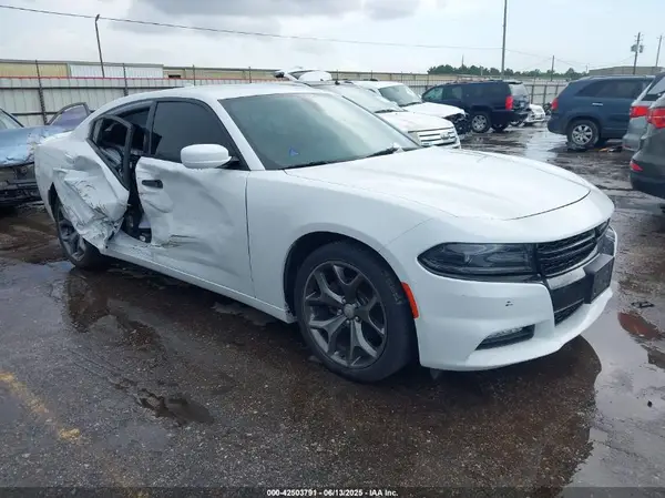 2C3CDXHG0GH133766 2016 DODGE CHARGER - Image 1