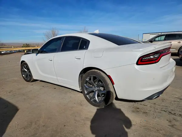 2C3CDXHG0GH194339 2016 DODGE CHARGER - Image 2