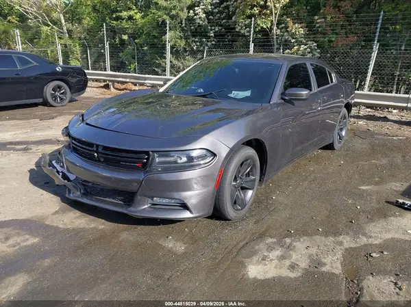 2C3CDXHG0GH203668 2016 DODGE CHARGER - Image 2