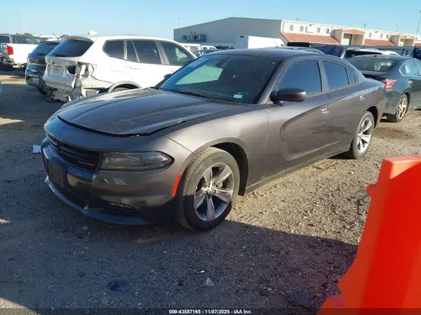 2C3CDXHG0GH215108 2016 DODGE CHARGER - Image 2