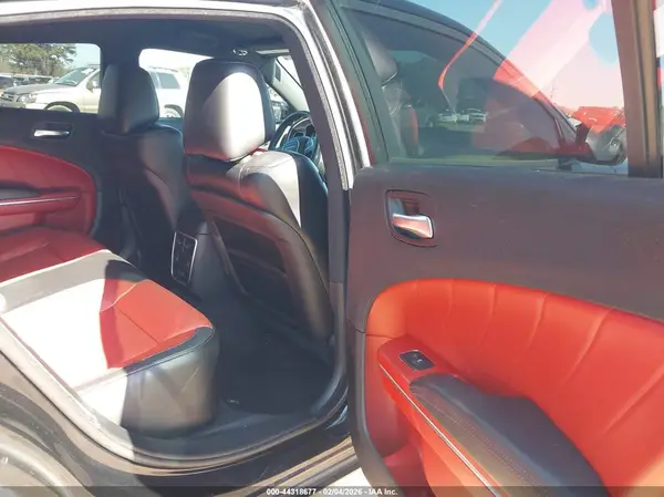 2C3CDXHG0GH307576 2016 DODGE CHARGER - Image 8