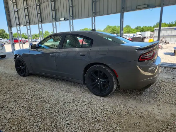 2C3CDXHG0HH504085 2017 DODGE CHARGER - Image 2