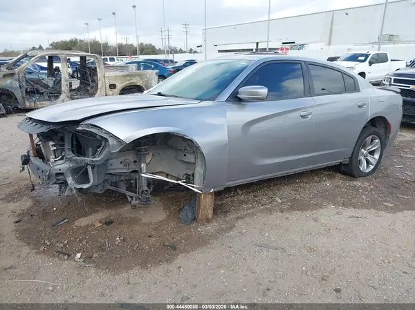 2C3CDXHG0HH569194 2017 DODGE CHARGER - Image 2