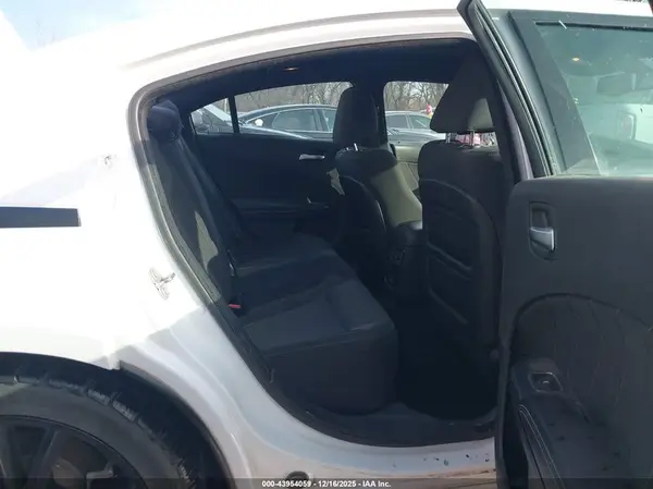 2C3CDXHG0HH642645 2017 DODGE CHARGER - Image 8