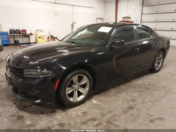 2C3CDXHG0JH143592 2018 DODGE CHARGER - Image 2