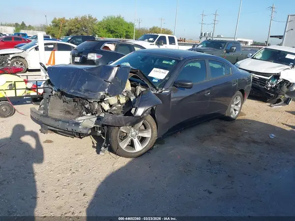 2C3CDXHG0JH157959 2018 DODGE CHARGER - Image 2