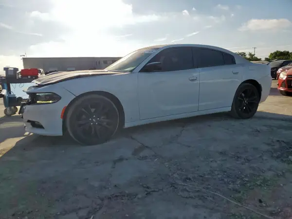 2C3CDXHG0JH167391 2018 DODGE CHARGER - Image 1