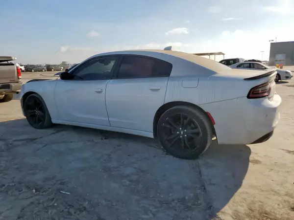 2C3CDXHG0JH167391 2018 DODGE CHARGER - Image 2