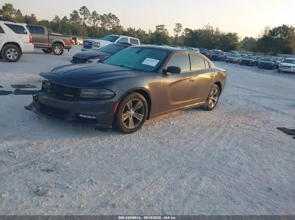 2C3CDXHG0JH176706 2018 DODGE CHARGER - Image 2