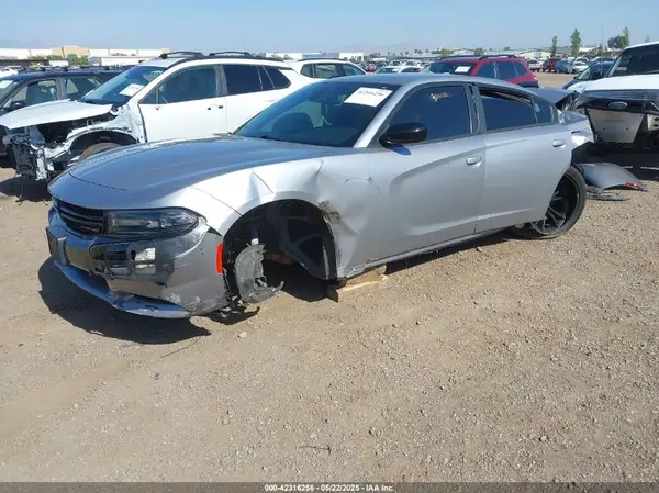 2C3CDXHG0JH179332 2018 DODGE CHARGER - Image 2