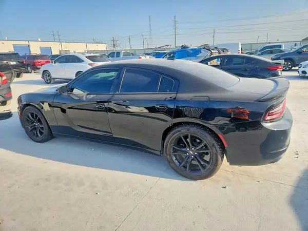 2C3CDXHG0JH273856 2018 DODGE CHARGER - Image 2