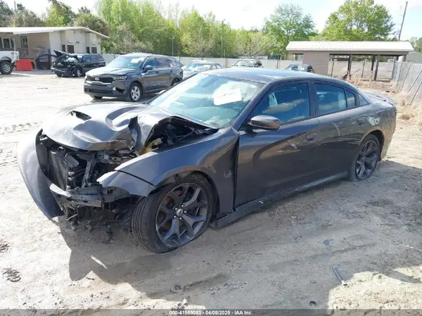 2C3CDXHG0KH583992 2019 DODGE CHARGER - Image 2