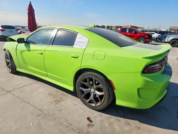 2C3CDXHG0KH672798 2019 DODGE CHARGER - Image 2