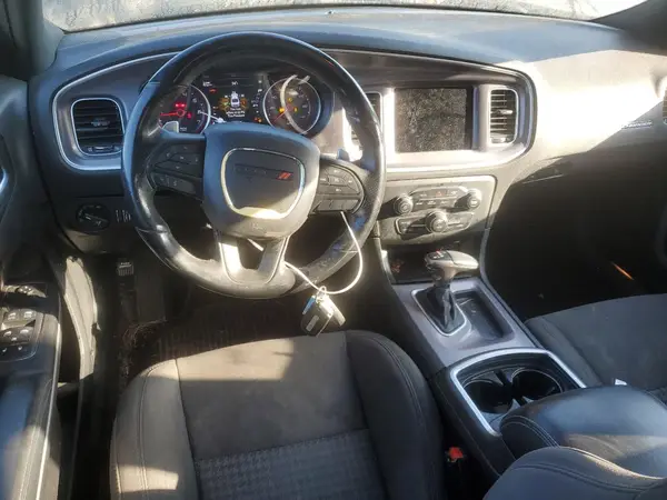 2C3CDXHG0KH684899 2019 DODGE CHARGER - Image 8