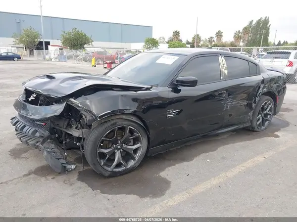 2C3CDXHG0KH713897 2019 DODGE CHARGER - Image 2