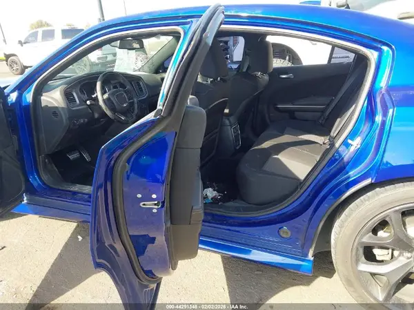2C3CDXHG0KH740422 2019 DODGE CHARGER - Image 8