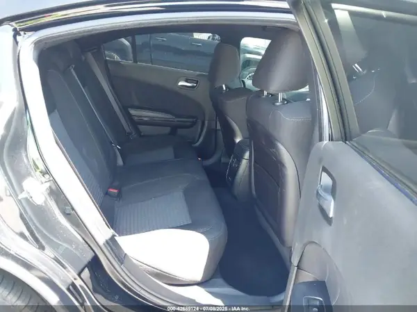 2C3CDXHG0KH748634 2019 DODGE CHARGER - Image 8