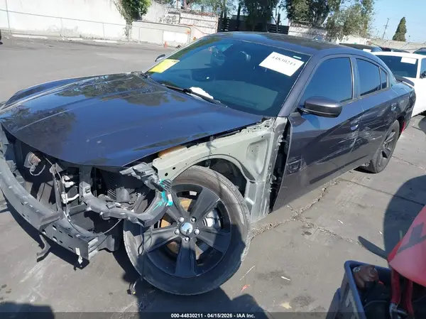 2C3CDXHG1GH108651 2016 DODGE CHARGER - Image 2