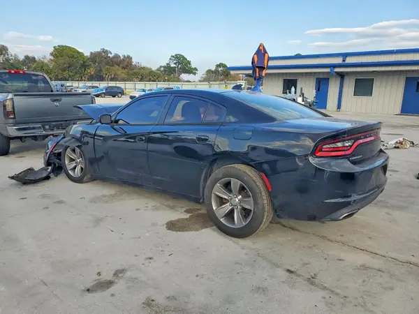 2C3CDXHG1GH121464 2016 DODGE CHARGER - Image 2
