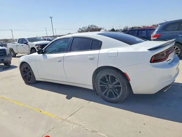 2C3CDXHG1GH143688 2016 DODGE CHARGER - Image 2