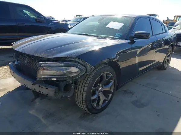 2C3CDXHG1GH241832 2016 DODGE CHARGER - Image 2