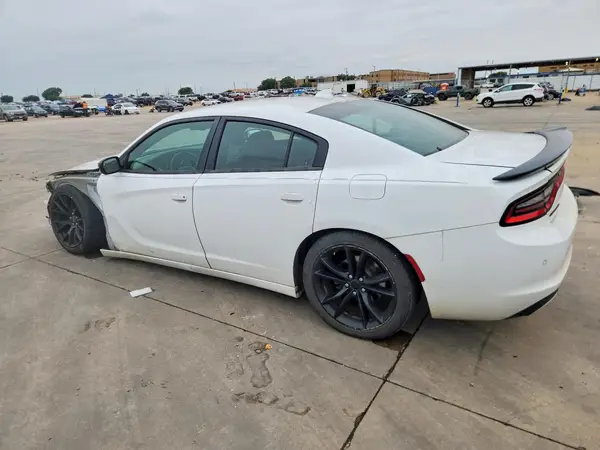 2C3CDXHG1GH272644 2016 DODGE CHARGER - Image 2