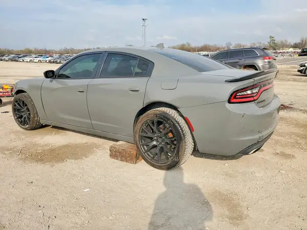 2C3CDXHG1HH537760 2017 DODGE CHARGER - Image 2