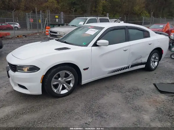 2C3CDXHG1HH562559 2017 DODGE CHARGER - Image 2