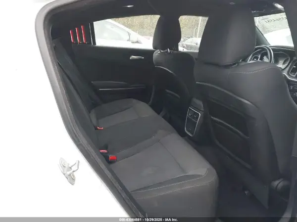 2C3CDXHG1HH562559 2017 DODGE CHARGER - Image 8