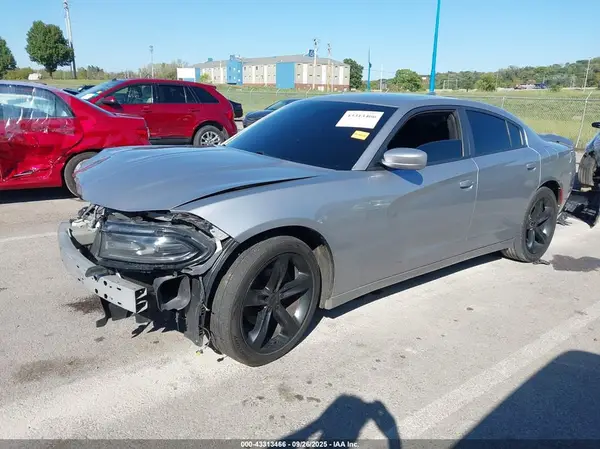 2C3CDXHG1HH601960 2017 DODGE CHARGER - Image 2