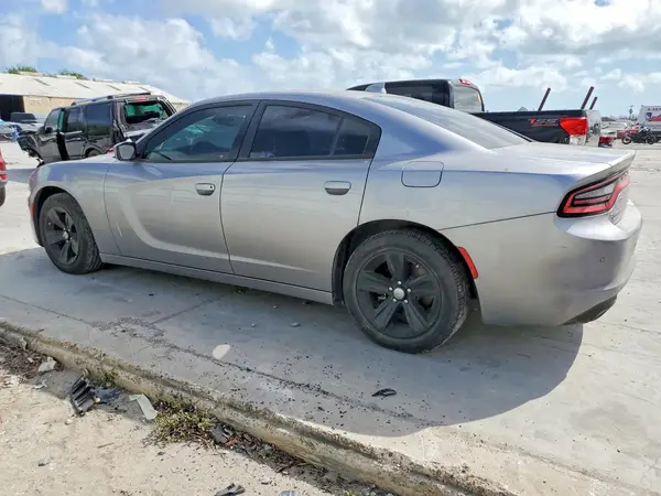 2C3CDXHG1JH133685 2018 DODGE CHARGER - Image 2