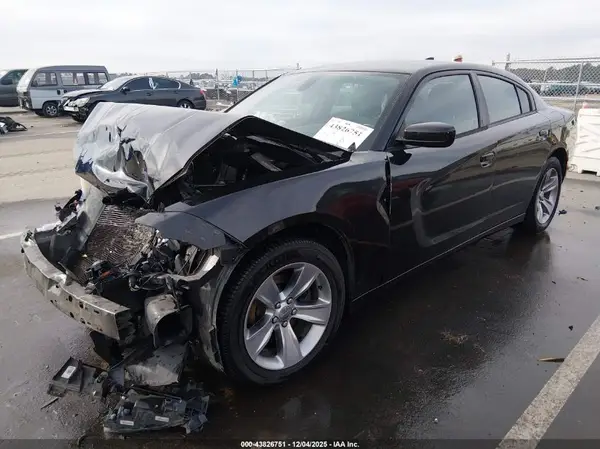 2C3CDXHG1JH143651 2018 DODGE CHARGER - Image 2