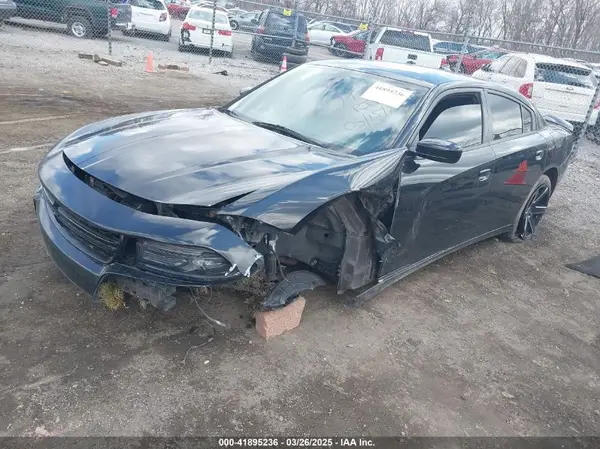 2C3CDXHG1JH153385 2018 DODGE CHARGER - Image 2