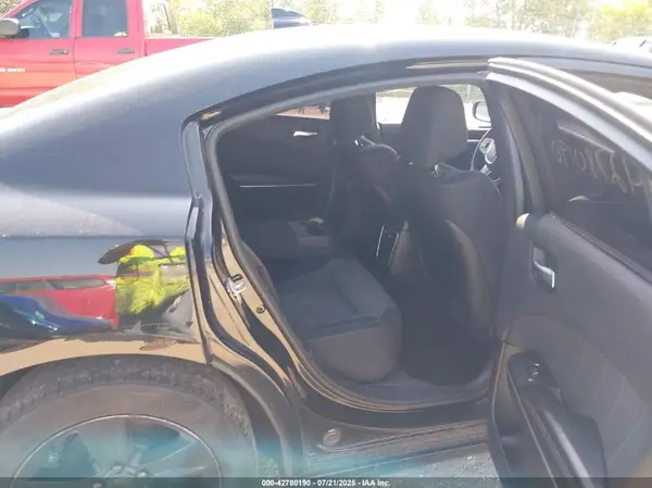 2C3CDXHG1JH156089 2018 DODGE CHARGER - Image 8