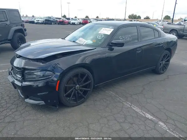 2C3CDXHG1JH156464 2018 DODGE CHARGER - Image 2