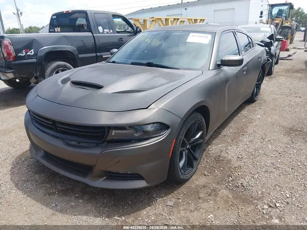 2C3CDXHG1JH227162 2018 DODGE CHARGER - Image 2