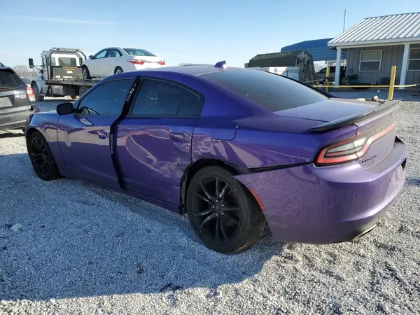 2C3CDXHG1JH337175 2018 DODGE CHARGER - Image 2