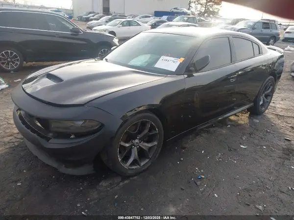 2C3CDXHG1KH584990 2019 DODGE CHARGER - Image 2
