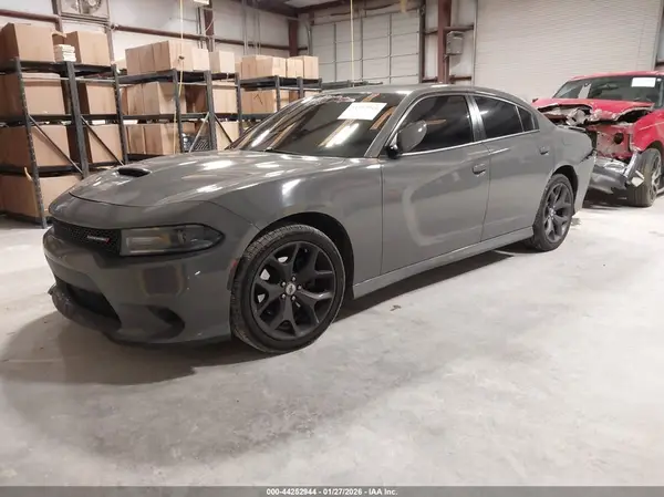2C3CDXHG1KH597089 2019 DODGE CHARGER - Image 2
