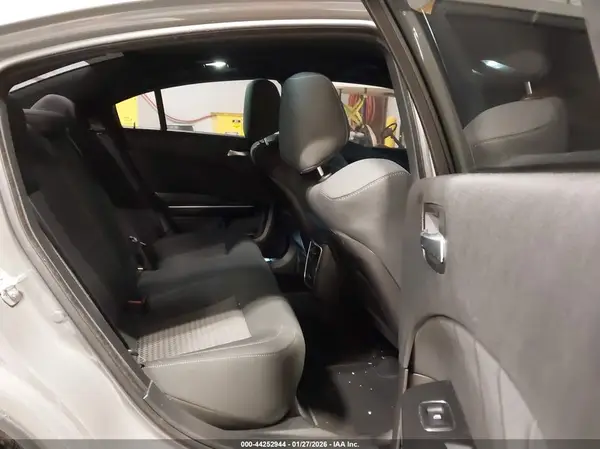 2C3CDXHG1KH597089 2019 DODGE CHARGER - Image 8