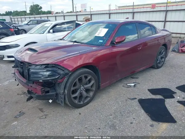 2C3CDXHG1KH639728 2019 DODGE CHARGER - Image 2
