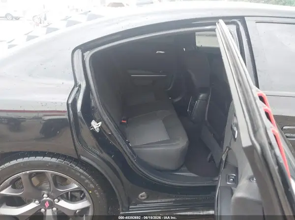 2C3CDXHG1KH662944 2019 DODGE CHARGER - Image 8